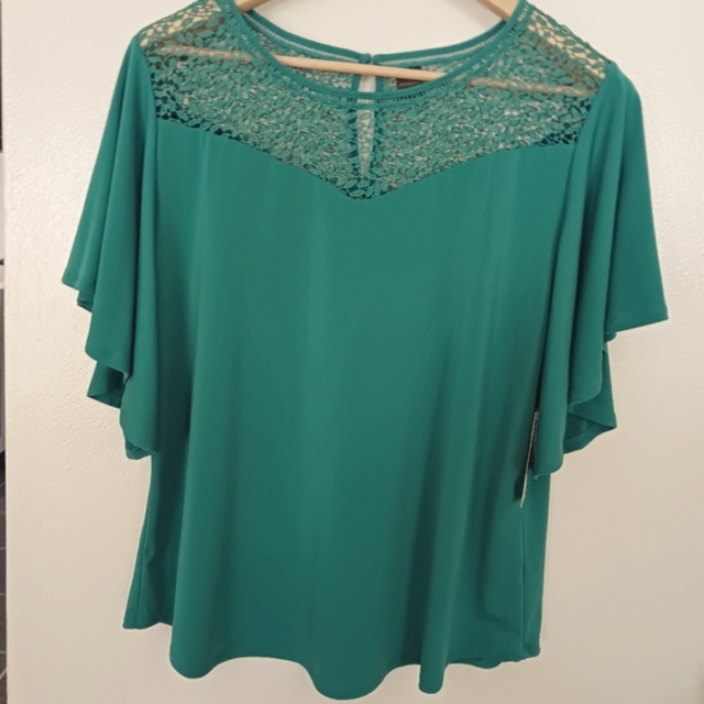 Worthington • Women's Plus Size Knit Lace Detail Flutter Sleeve Tunic Blouse